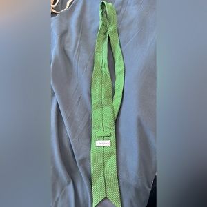 Used Men’s Green Neck Tie from The Tie Bar.